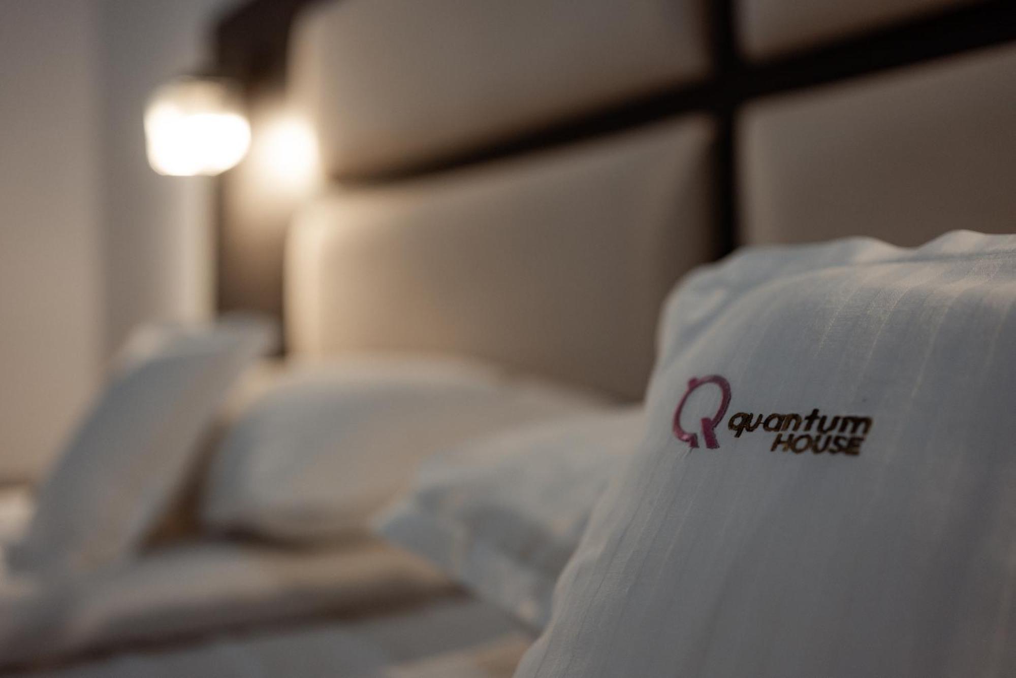 Quantum House Hotel Vatra Dornei Ngoại thất bức ảnh