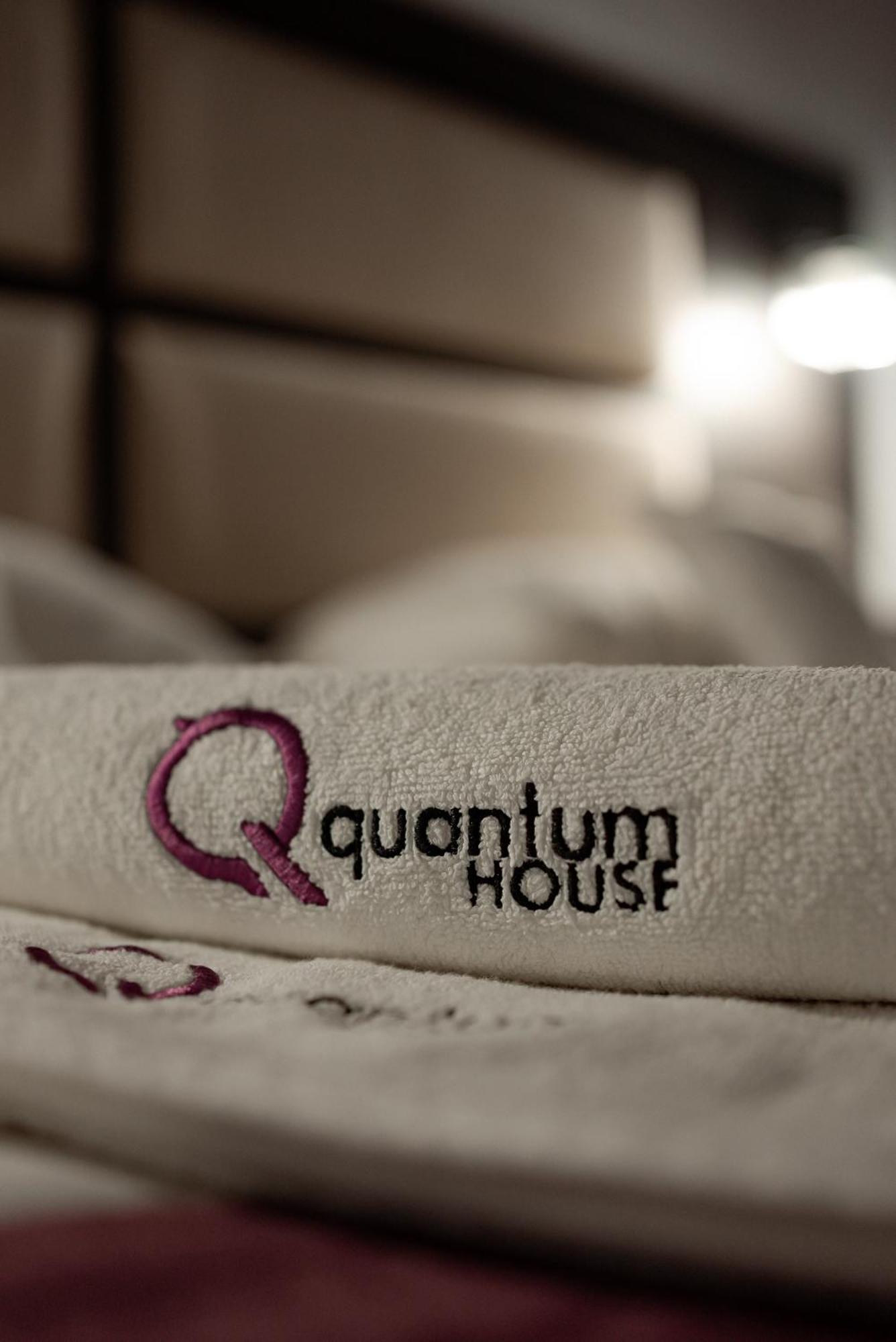 Quantum House Hotel Vatra Dornei Ngoại thất bức ảnh