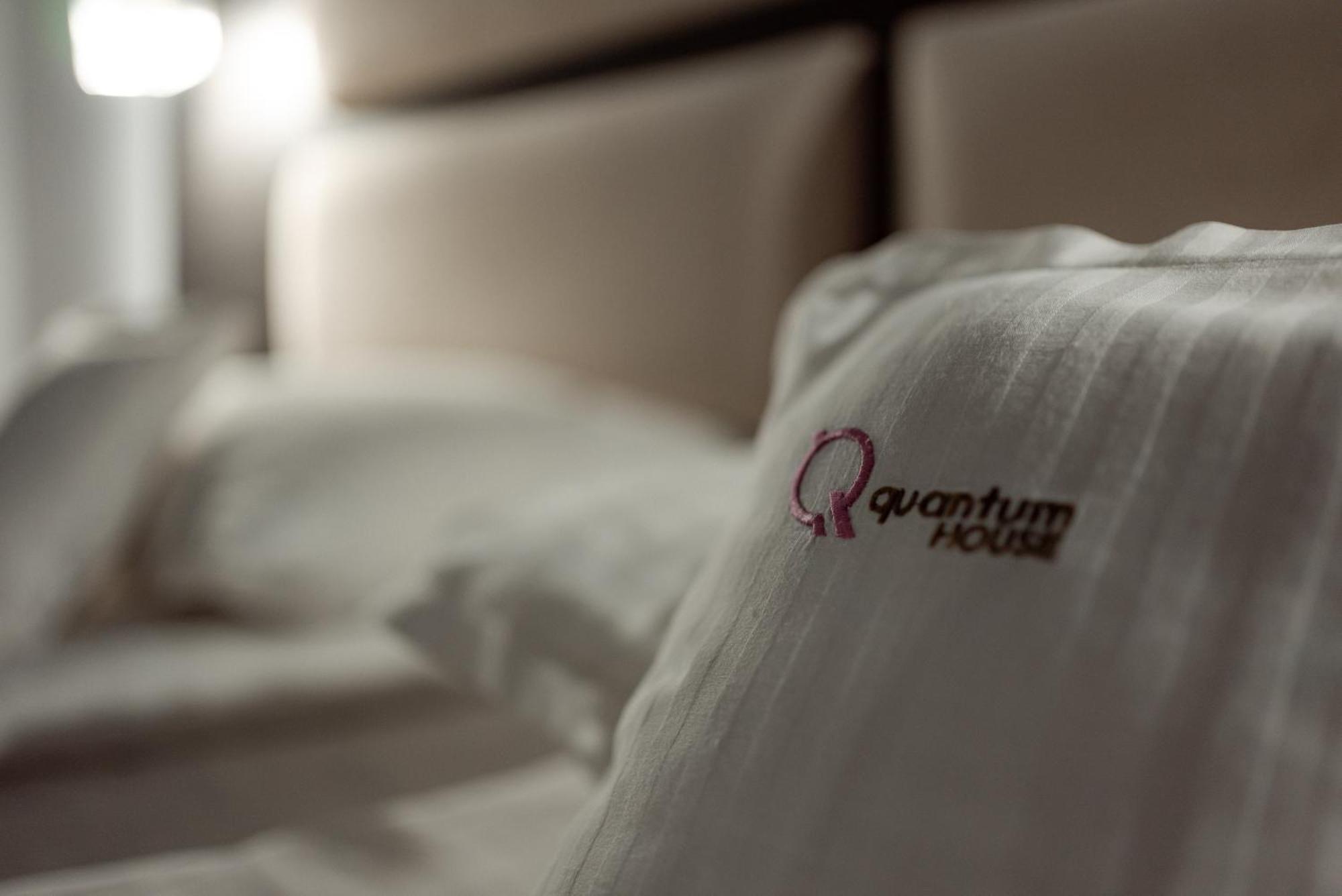 Quantum House Hotel Vatra Dornei Ngoại thất bức ảnh