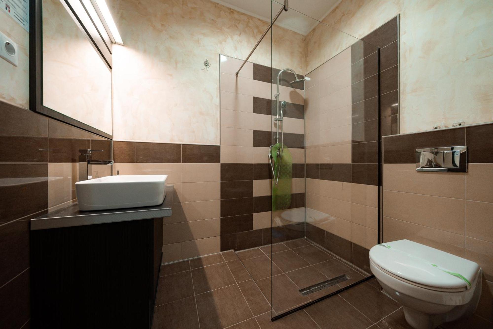 Quantum House Hotel Vatra Dornei Ngoại thất bức ảnh