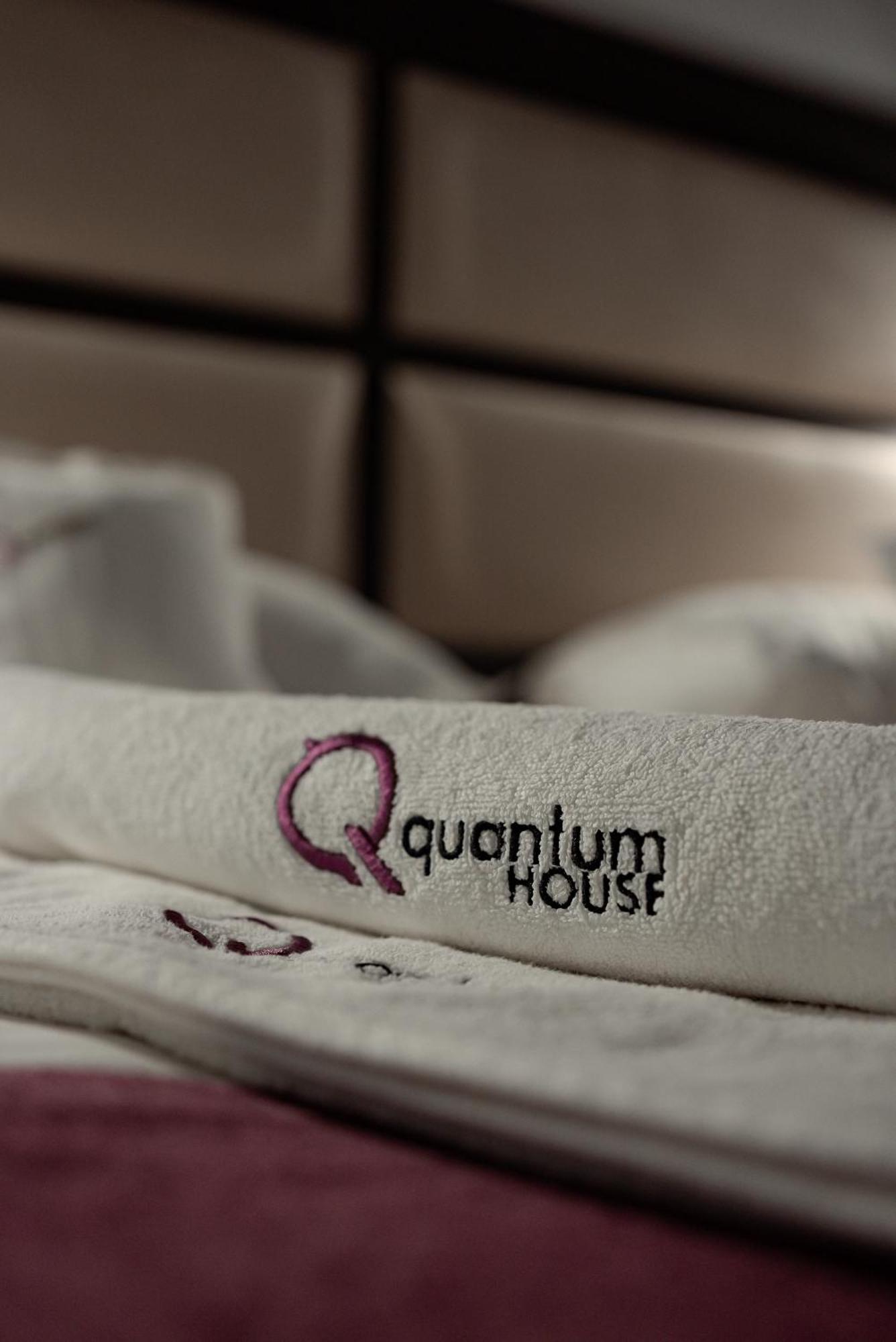 Quantum House Hotel Vatra Dornei Ngoại thất bức ảnh
