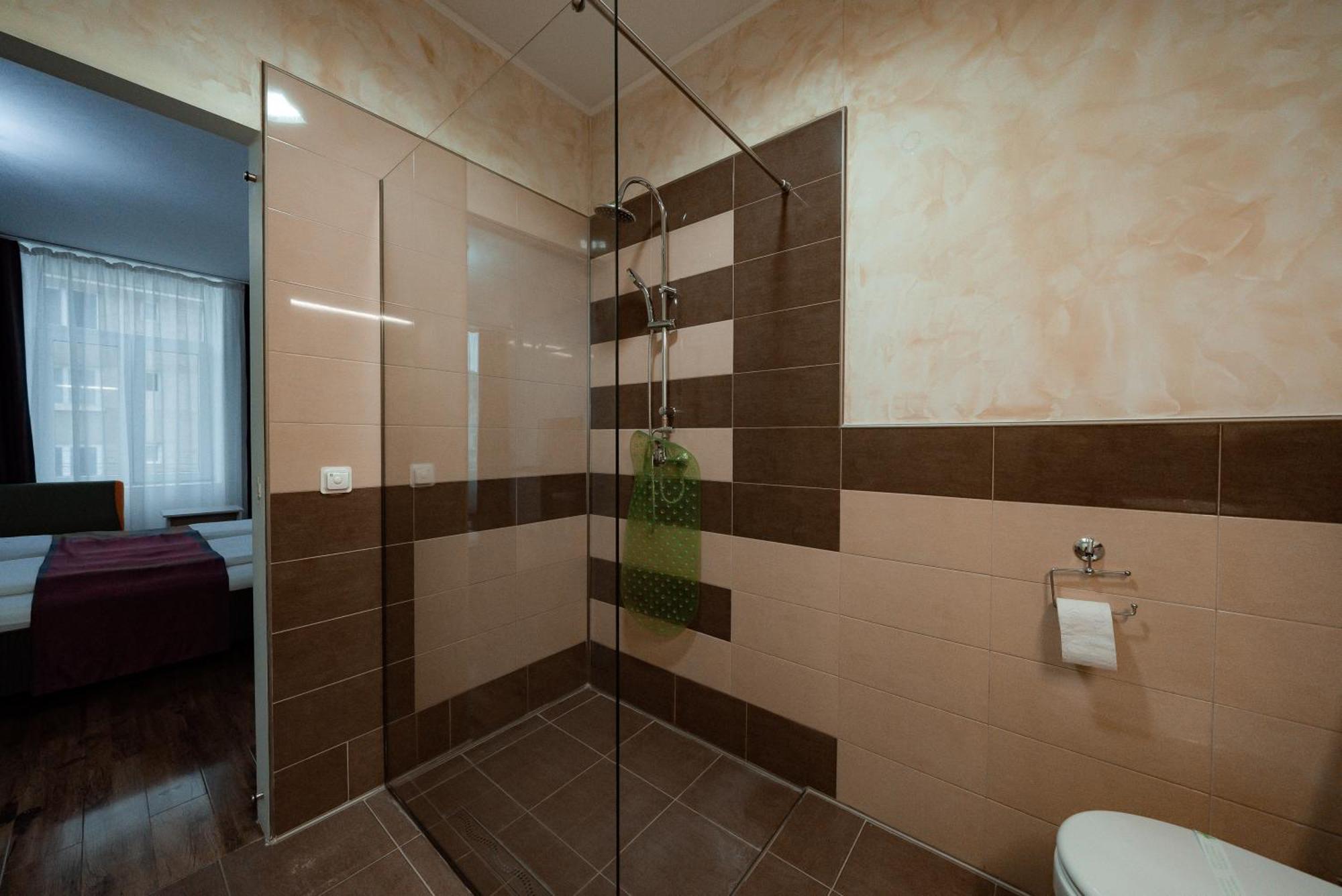 Quantum House Hotel Vatra Dornei Ngoại thất bức ảnh