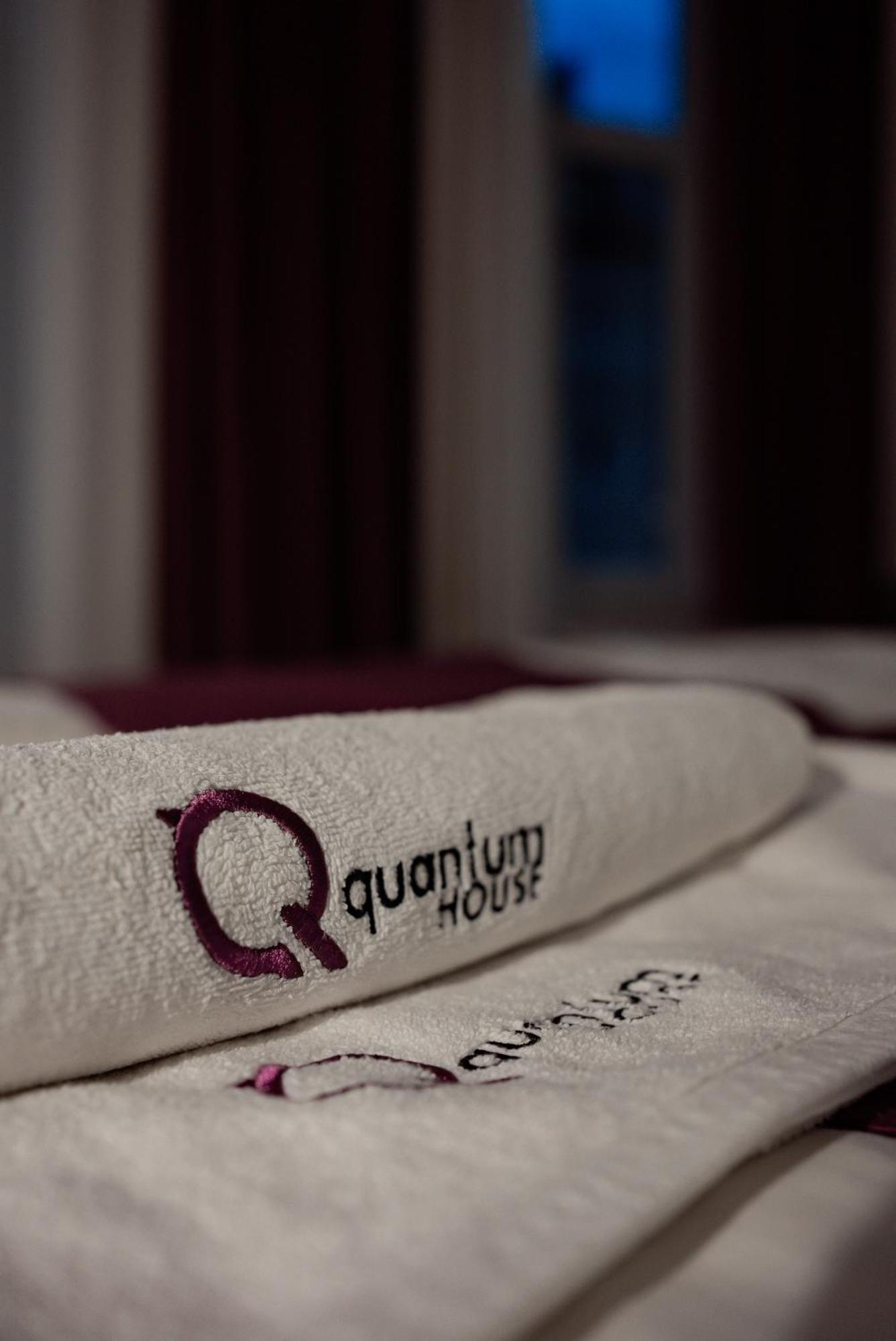 Quantum House Hotel Vatra Dornei Ngoại thất bức ảnh