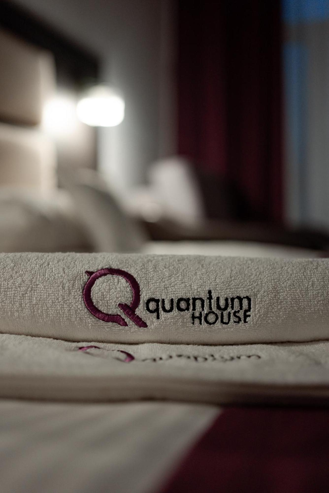 Quantum House Hotel Vatra Dornei Ngoại thất bức ảnh